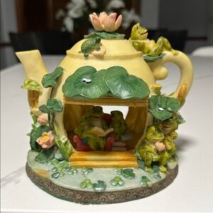 Charming Frog Figurine